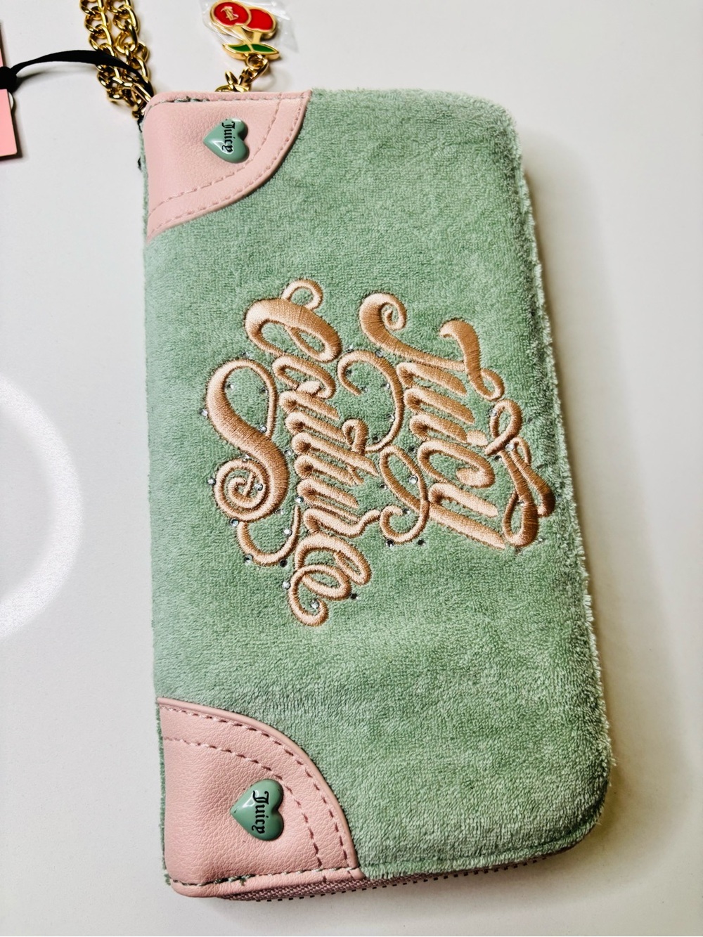 Juicy Couture Mint Green Velvet Wallet with Pink Trim and Gold Script - Picture 2 of 7
